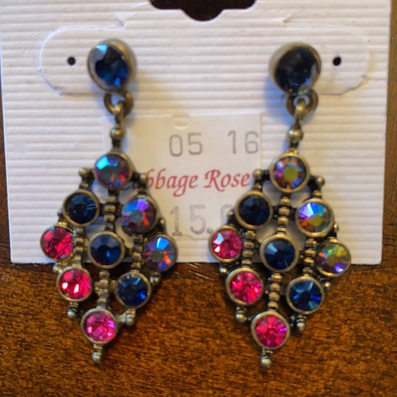 Cabbage 🌹 Rise Dangle Pierced Ear Rings - Picture 2 of 3